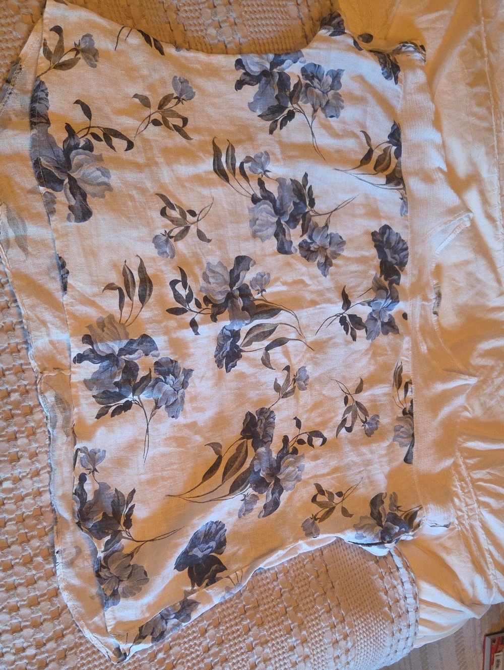 Linen Floral Print Short-Sleeve Shirt - Blue Floral on White 3x